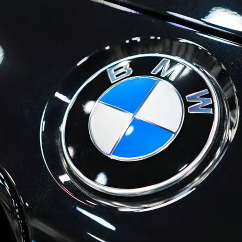 Automobil BMW iX5 s vodíkovými palivovými článkami je testovaný v Južnej Kórei